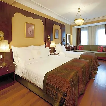 Sirkeci Mansion 3*